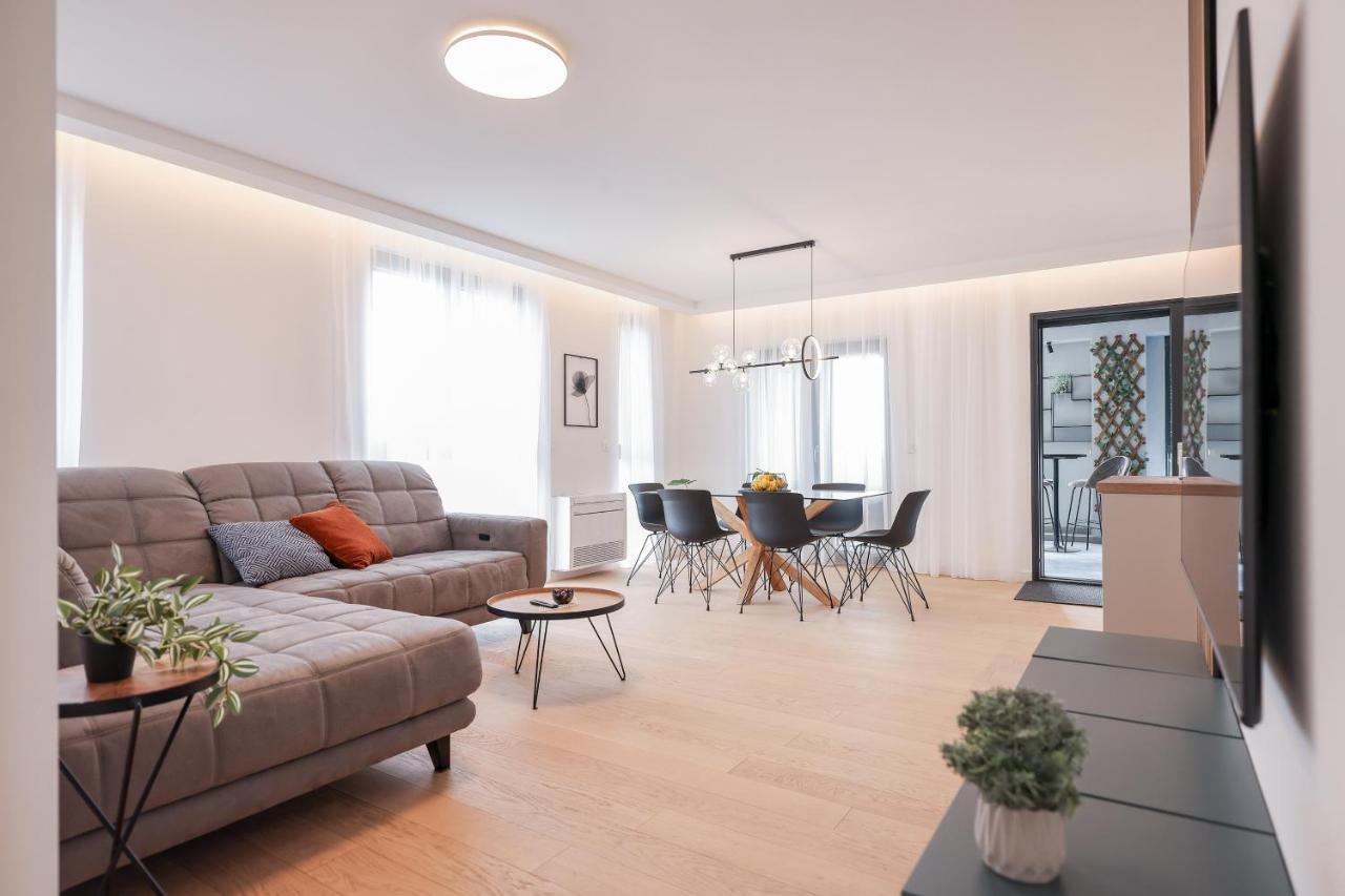 Komod Apartment *