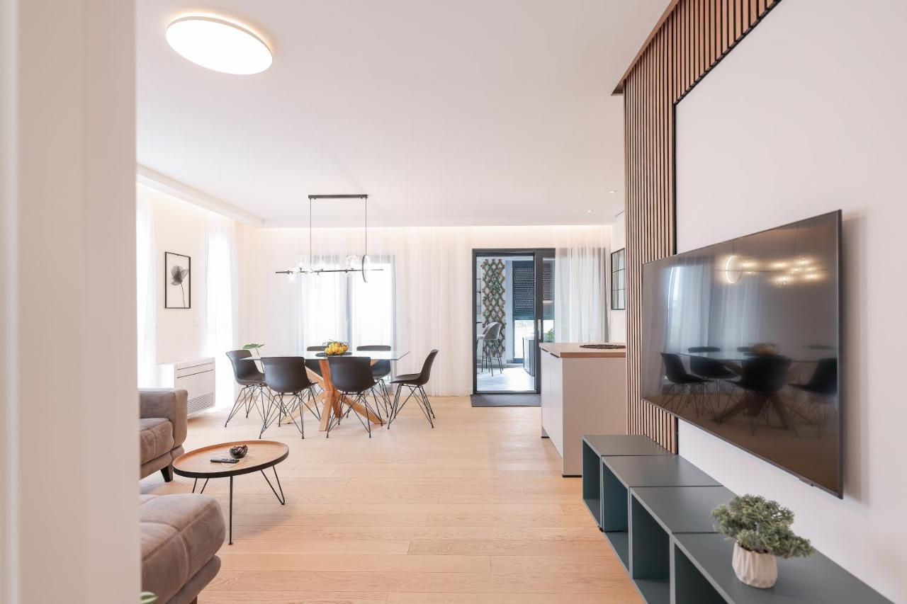 Komod Apartment *