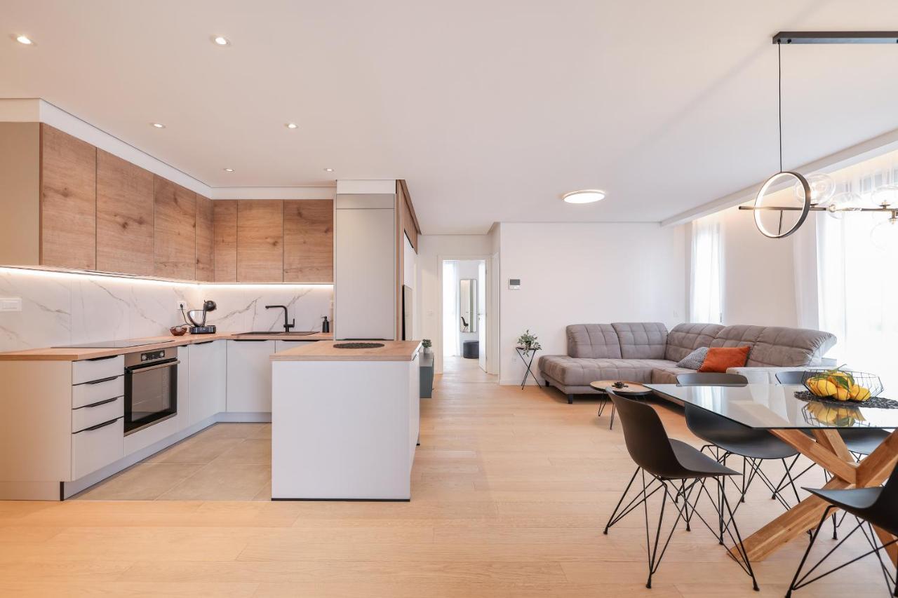 Apartament Komod *